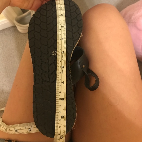 💕 12 hour sale 💕 SOJO Sandals size 7 - Picture 6 of 6