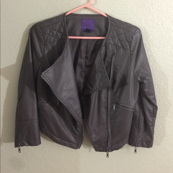 Leather jacket - Picture 2 of 2