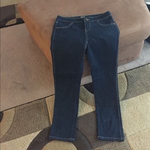 ❤️SOLD ❤️Youth Girl Jeans SOLD