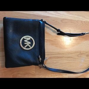 Michaels Kors Cross Body