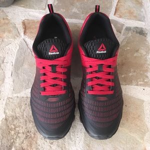 Reebok mens JetFuse running shoe