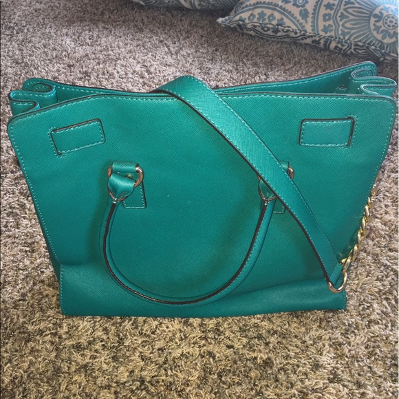 Micheal Kors aqua tote - Picture 4 of 4