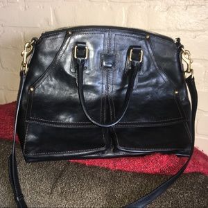 Dooney &Bourke Clayton. Black