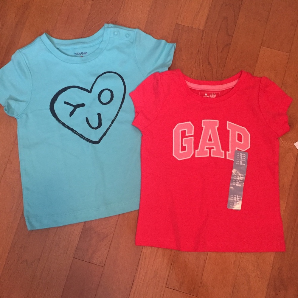 NWT set of 2 Baby Gap tees Size 18-24 months
