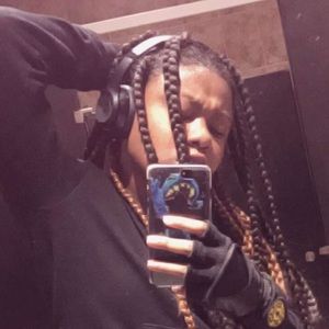 Meet your Posher, Daphnie