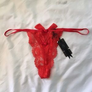 NWT L VS Designer Collection Lace thong