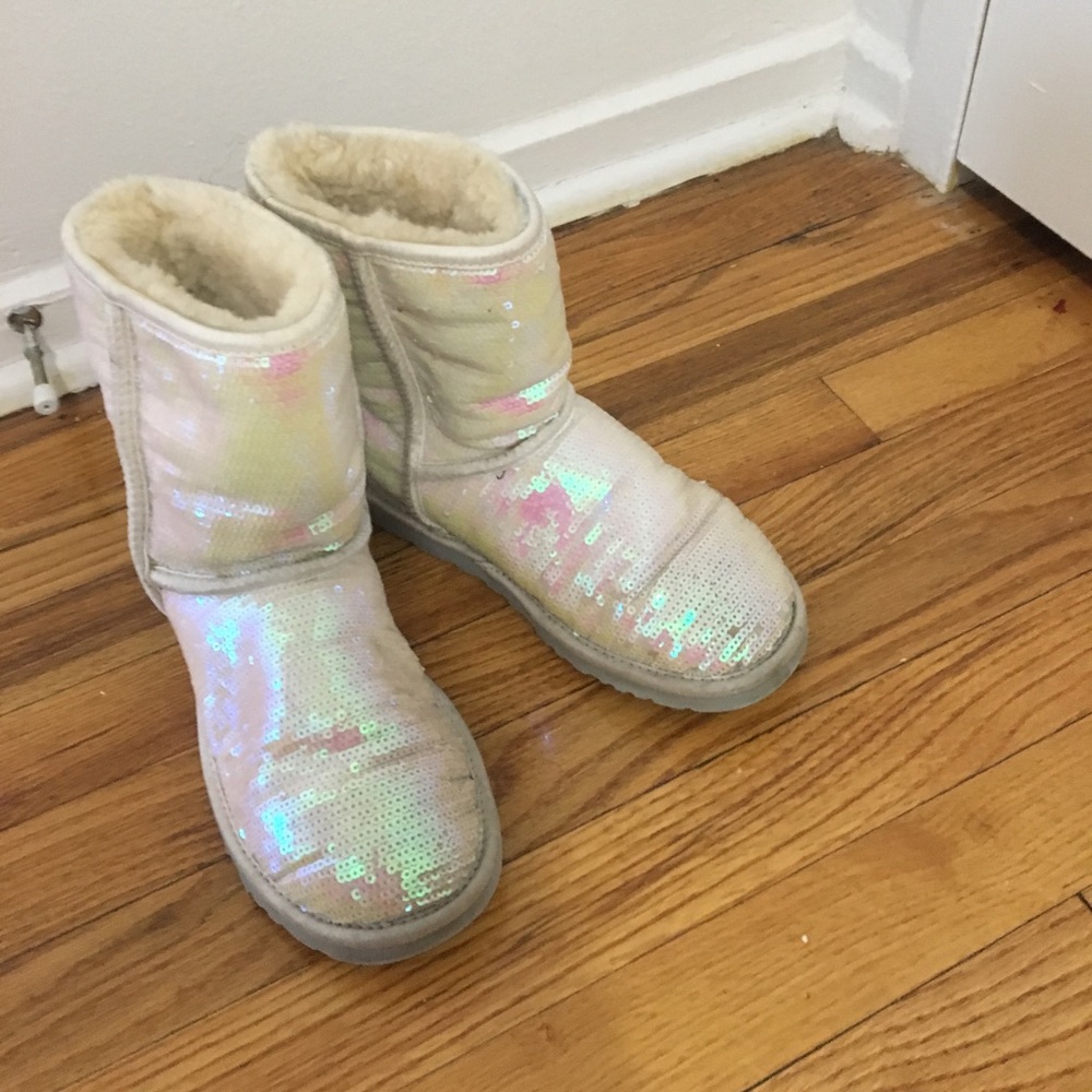 White sparkly uggs