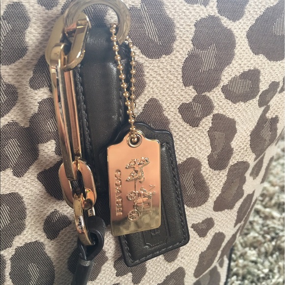 Coach cheetah tote - Picture 2 of 6