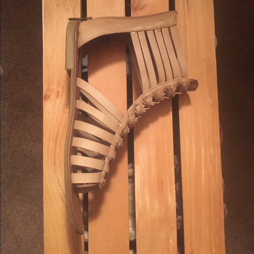 never worn sandals