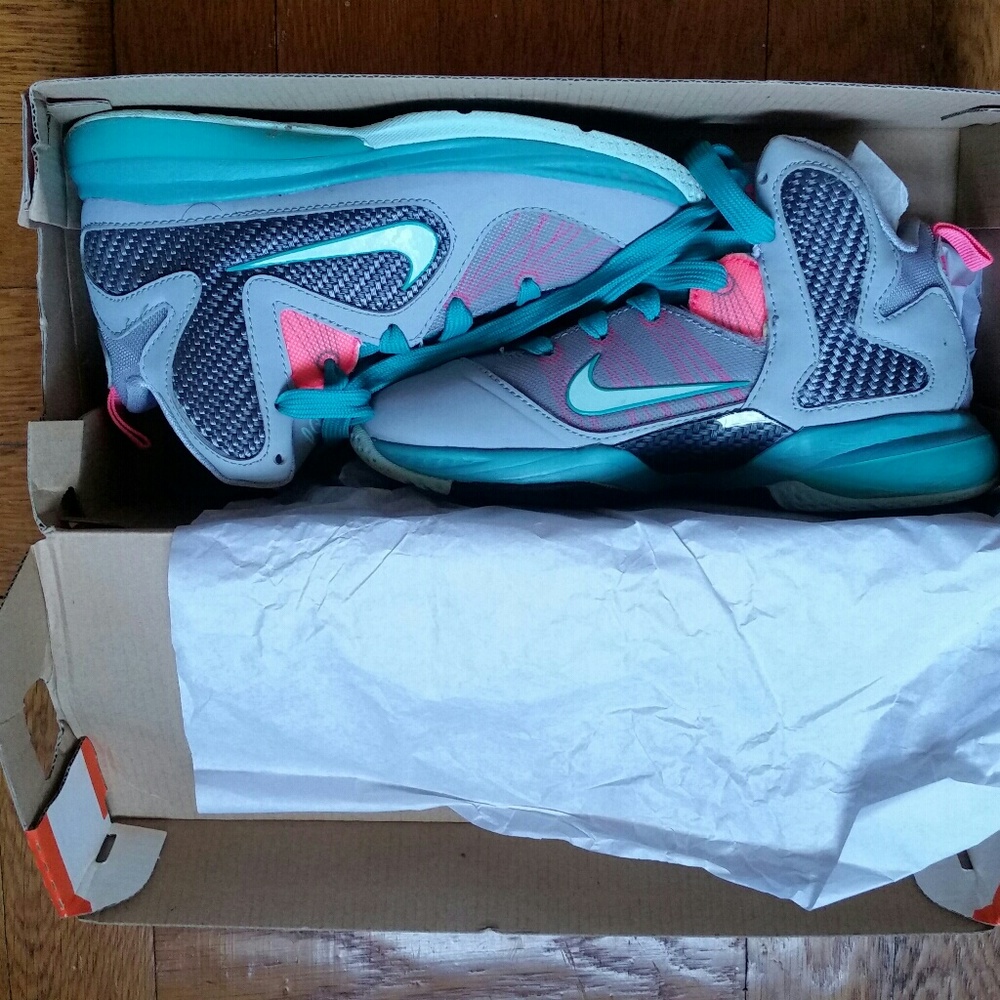 LeBron James Sneakers