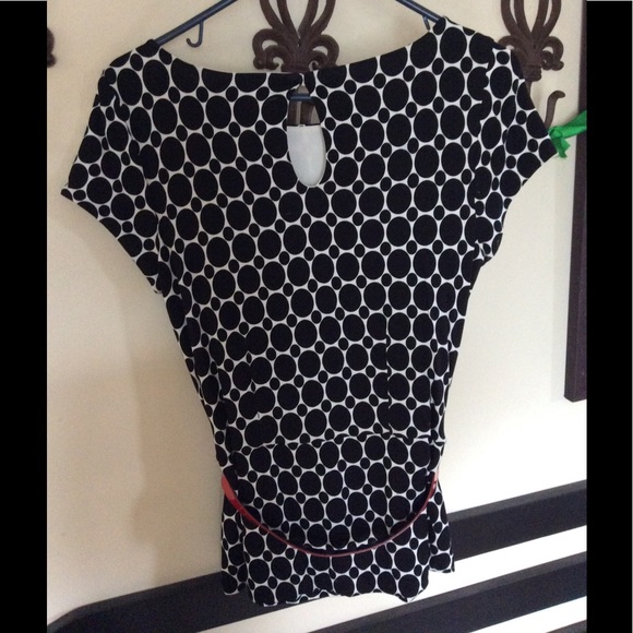 Top - Picture 2 of 3