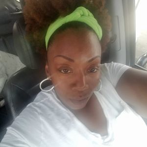 Meet your Posher, Monie