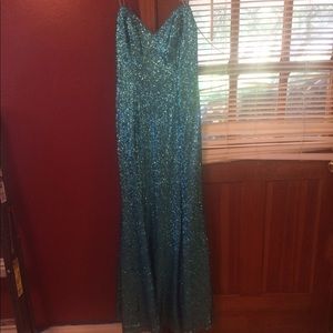 Alfred Angelo 8647 turquoise size 8