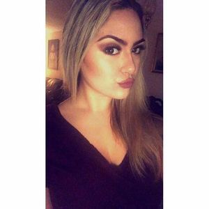 Meet your Posher, Brenda