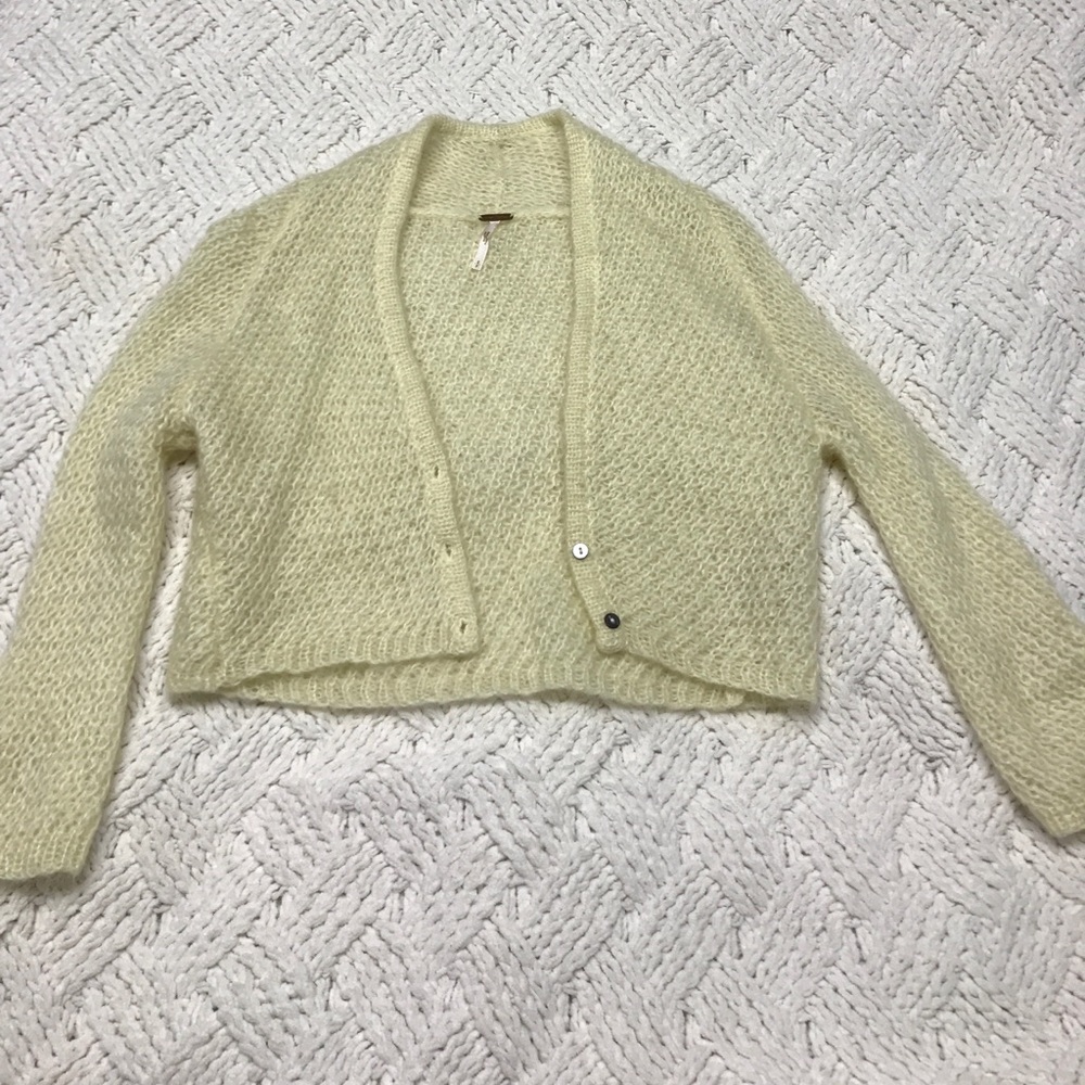 Free People cropped sweater/cardigan