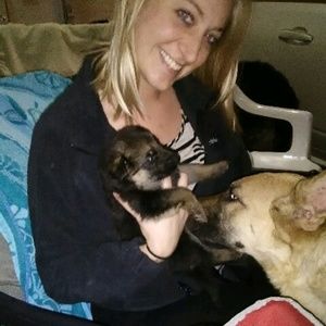 Meet your Posher, Angela