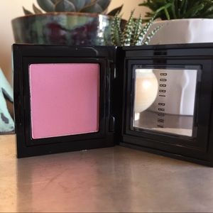 Bobbi Brown desert pink blush