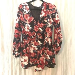 Fun floral romper with pockets