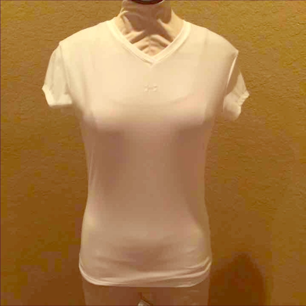 Large Under Armour white V neck