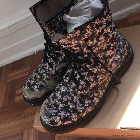 Dr.matens - Picture 1 of 2