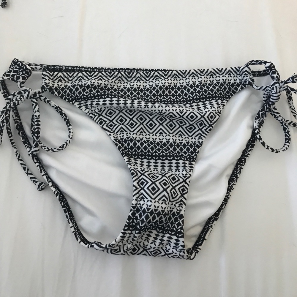 Victoria secret bikini bottoms