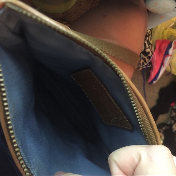 coach - Picture 3 of 4