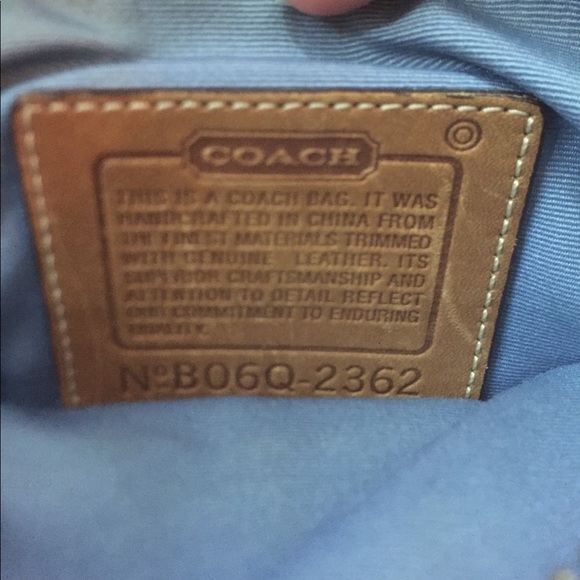 coach - Picture 4 of 4