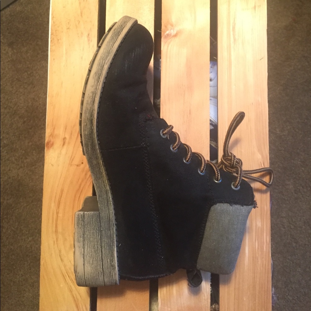 ankle boots
