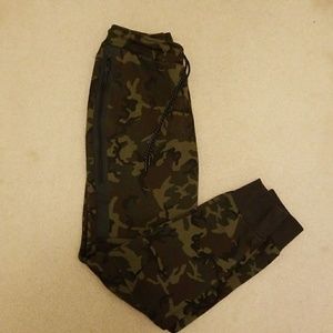 Nike Tech Fleece Jogger Pants Camo Sz M