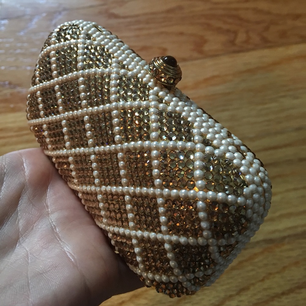Amazing bejeweled evening purse
