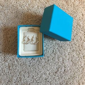 10K white gold open heart earrings