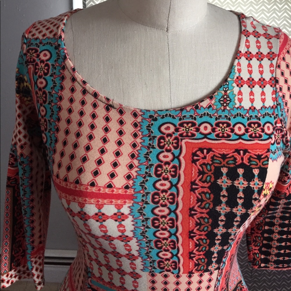 Bohemian patchwork dress - Picture 2 of 3
