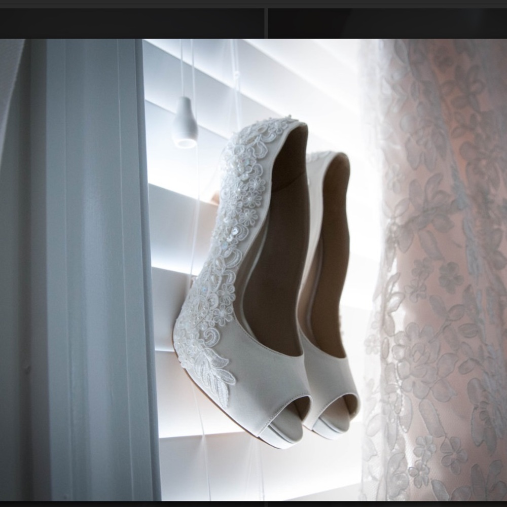 White beaded wedding shoes, size 6