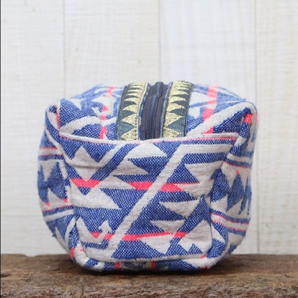 Bag - Picture 3 of 5