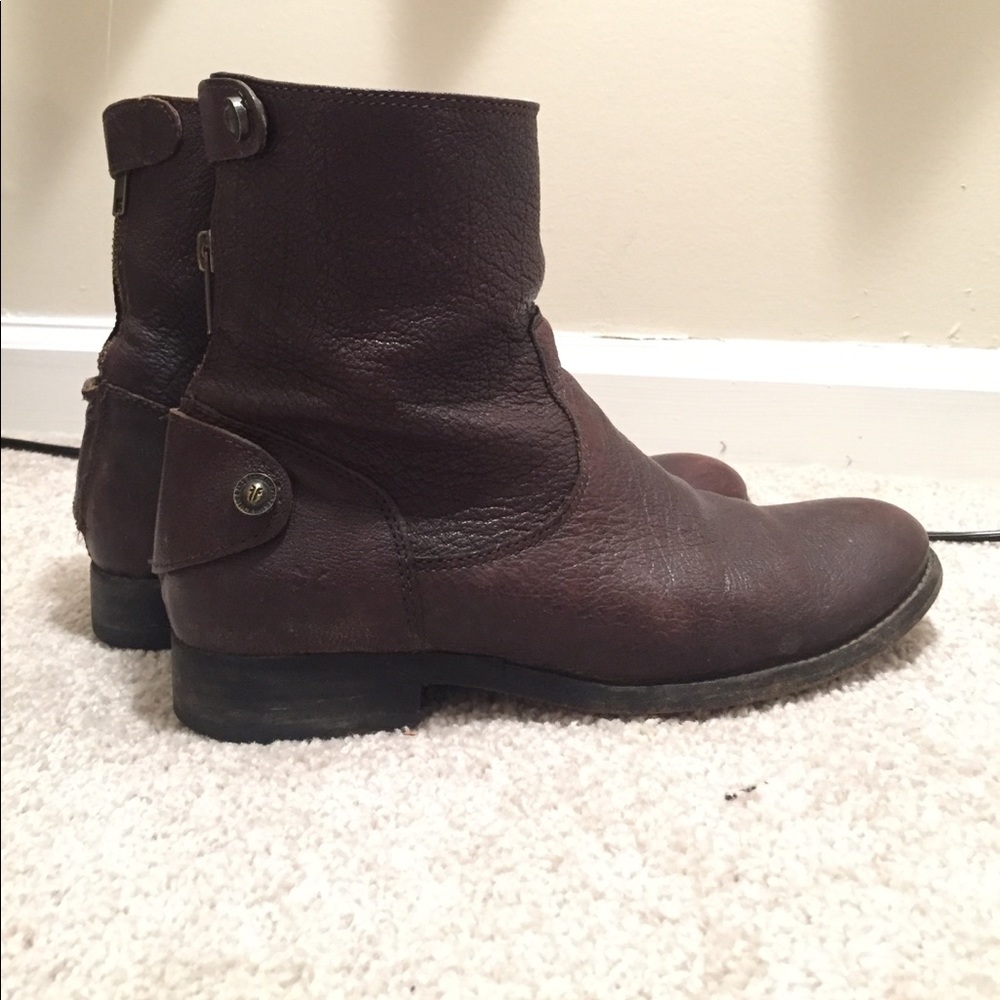 FRYE Melissa button short boot 8