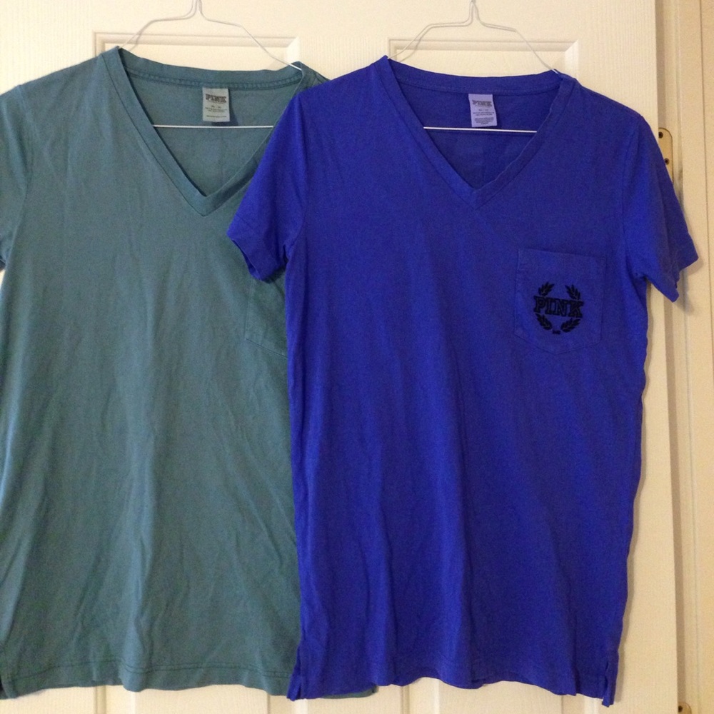 ✔️Price drop. Bundle of 2 VS pink tees
