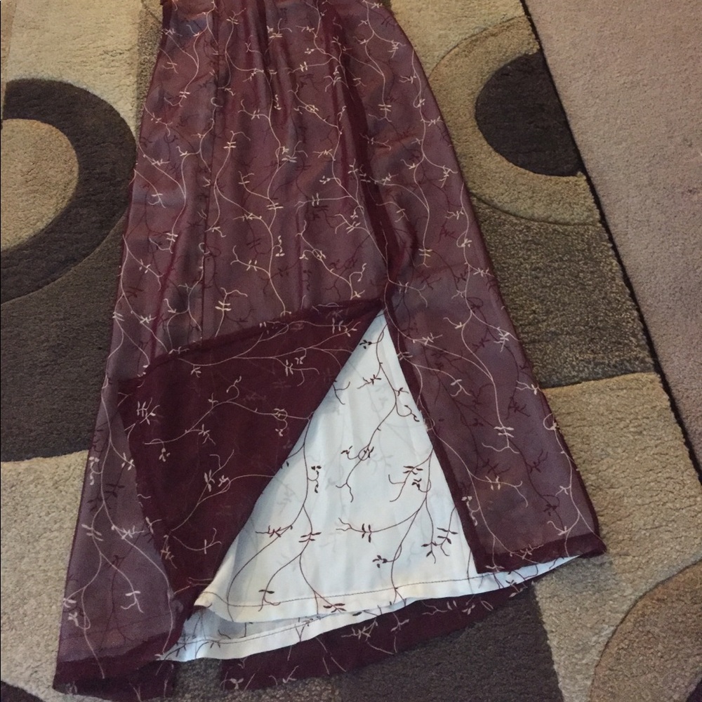 Skirt - Picture 2 of 4
