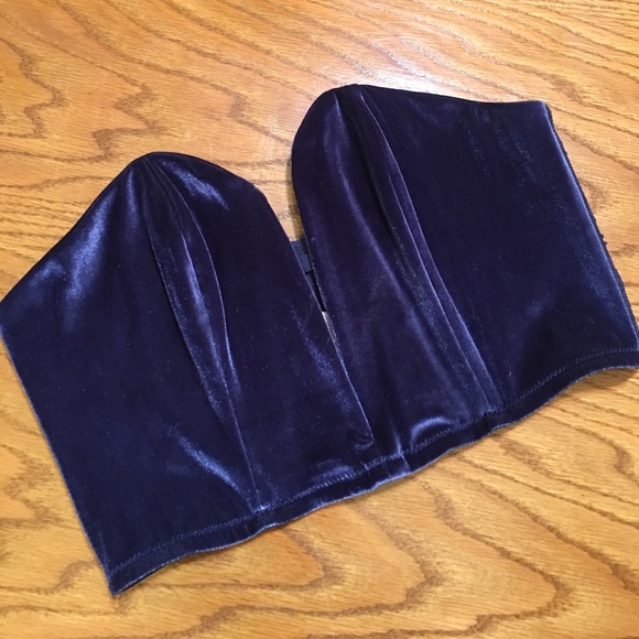 Victoria's Secret Velvet Bustier - Picture 2 of 3
