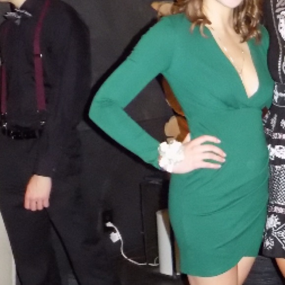 Green Deep-V Cocktail Dress - Picture 7 of 8