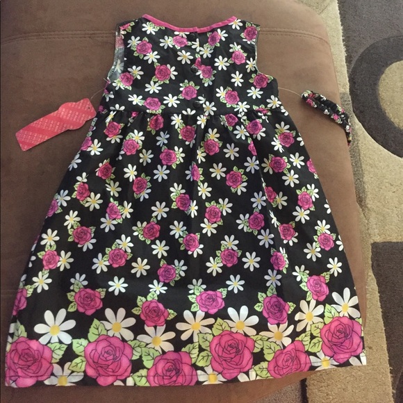 Dress - Picture 2 of 3