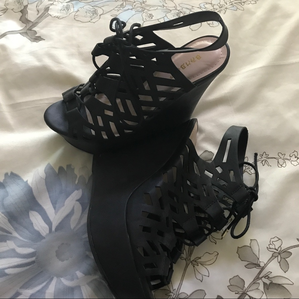 Black lace up wedges