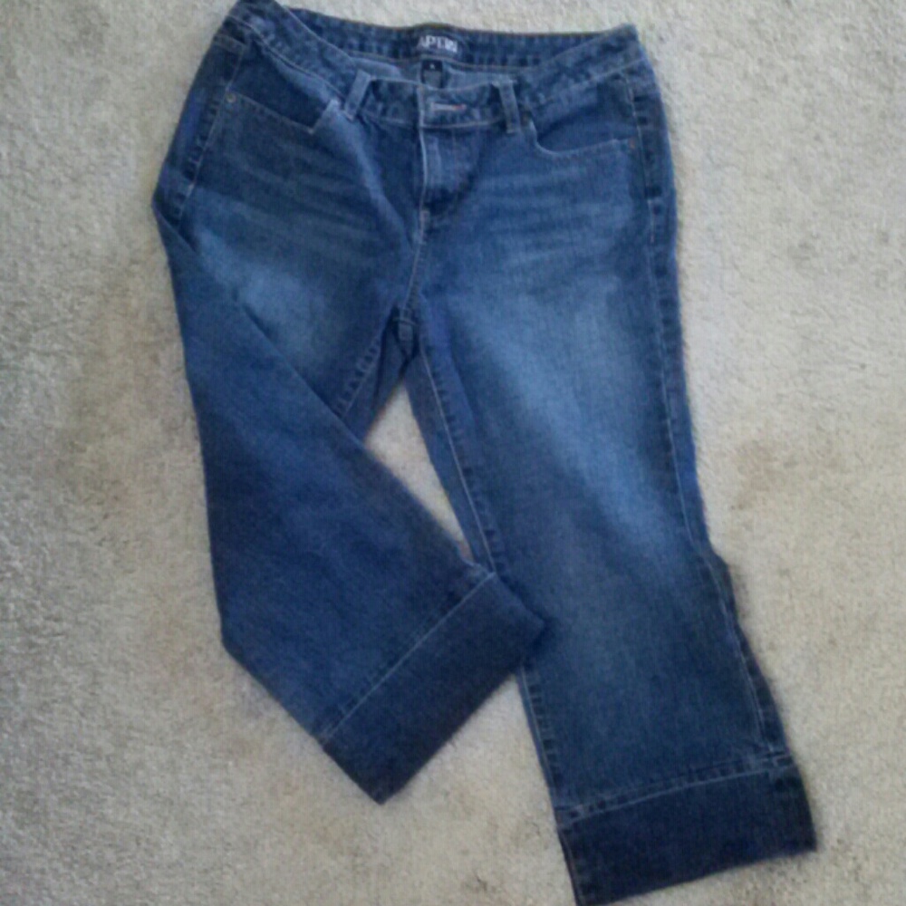 APT 9 Capri Denim Jeans