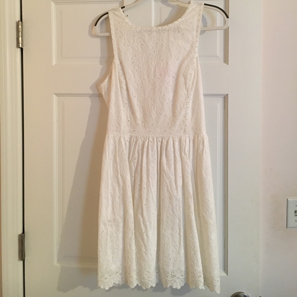 LILLY PULITZER White Lace and Pearl Dress