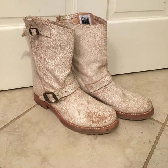 Frye Veronica slouch short white distressed boots - Picture 5 of 6