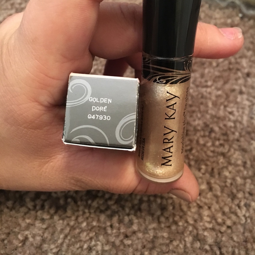 Lip gloss - Picture 4 of 8
