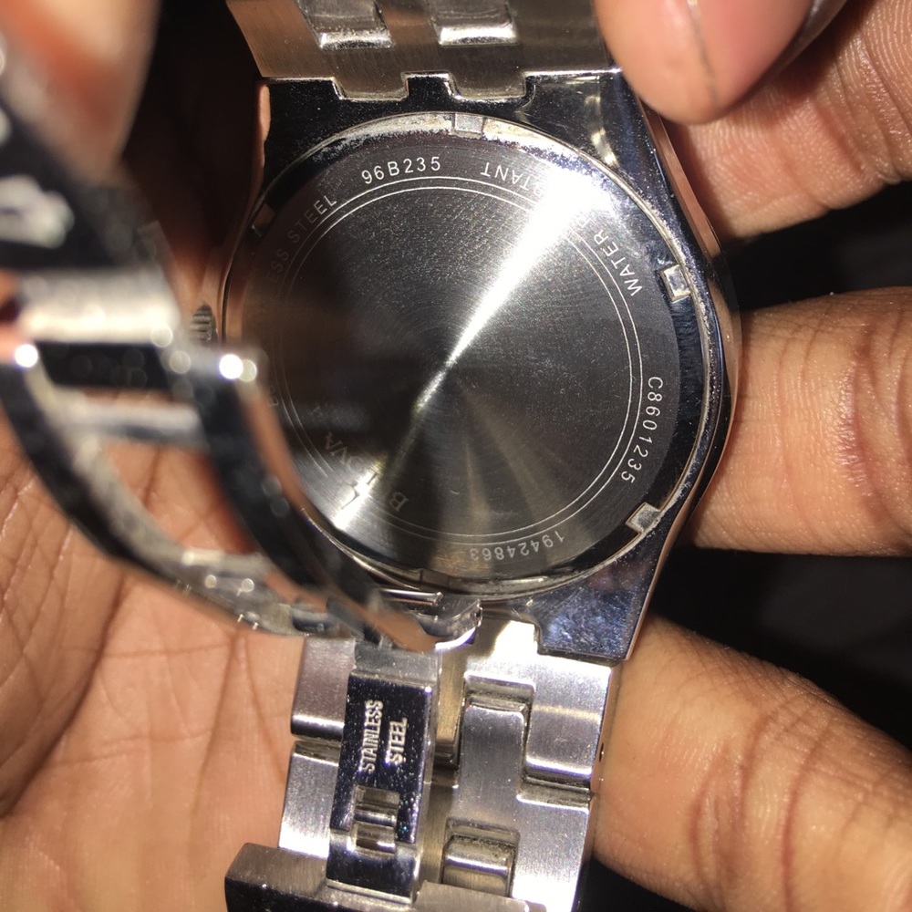 Watch - Picture 2 of 3