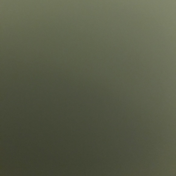 Meet your Posher, Sarah - Picture 1 of 1