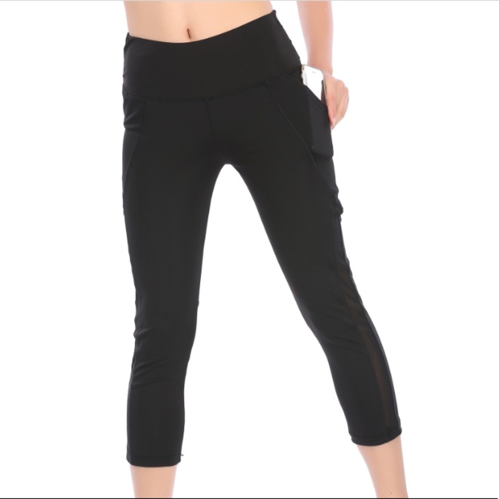 🌟Last 🆕Ruby Black Mesh Capri Leggings Yoga Pants - Picture 2 of 6