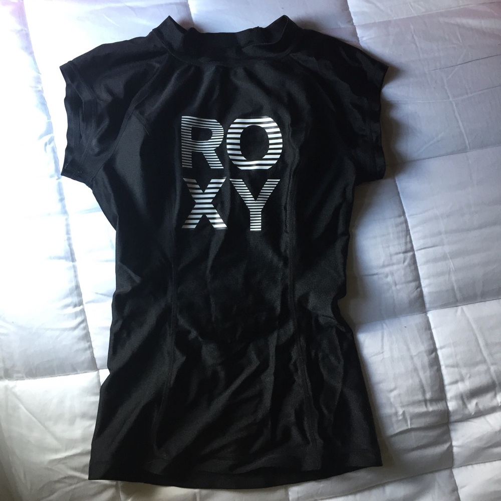 🔥MOVING SALE📦 Roxy | Short Sleeve Rashguard - Picture 2 of 3