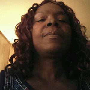 Meet your Posher, Tonia